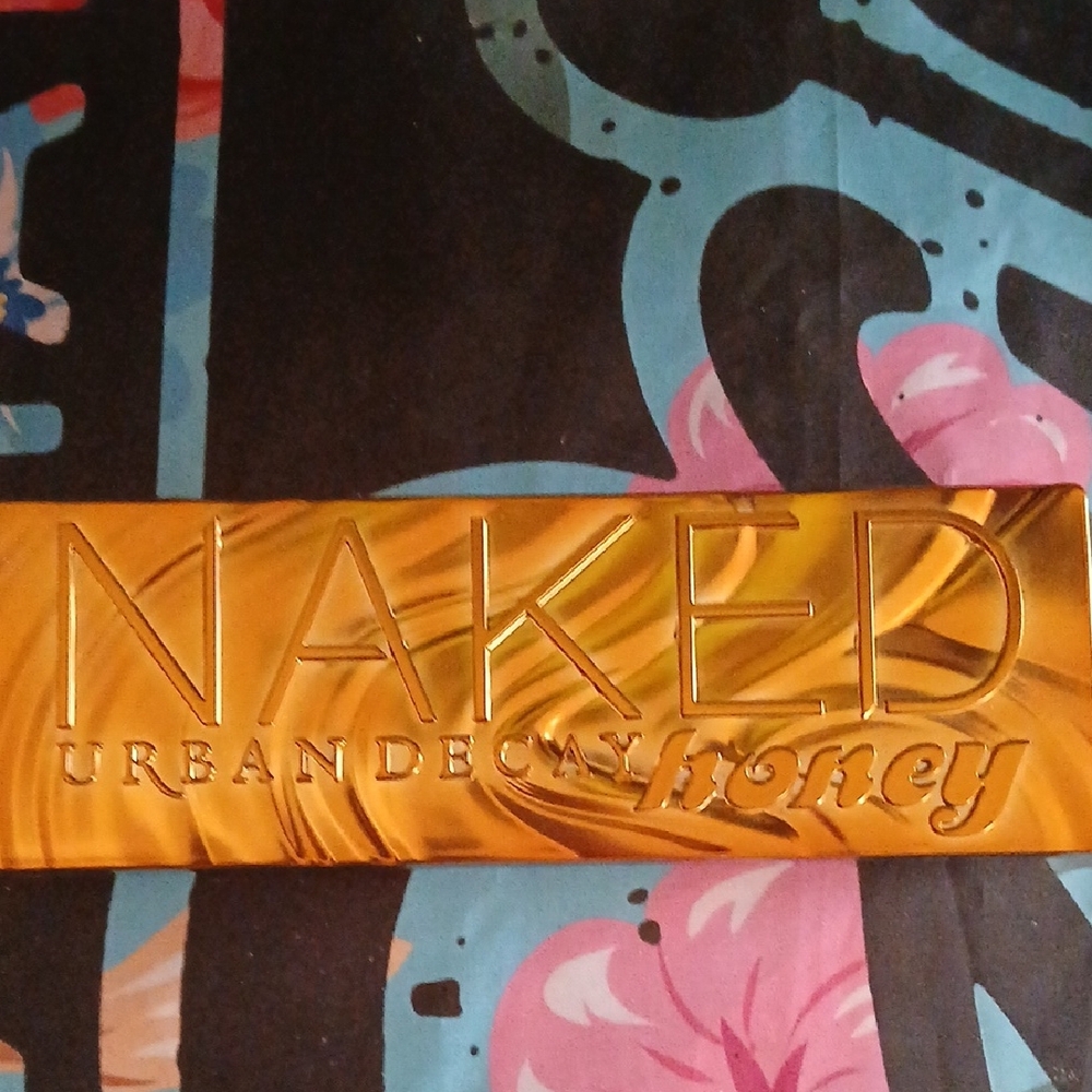 Urban Decay Naked Honey Eyeshadow Palette - Gold